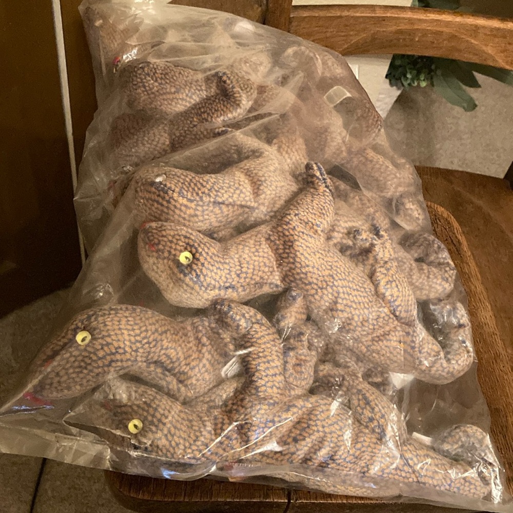 Ty Beanie Baby Bundle of 12 “Scaly” the Lizard 🦎 NWT/Sealed in Bag